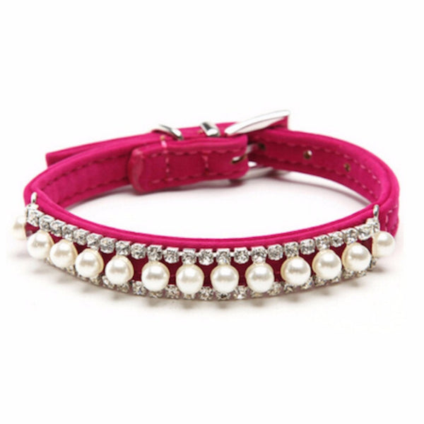 Handmade Pearl Collar with Rhinestones for Small Dog or Cat for holidays, weddings, birthdays, special occasions or simple family gatherings. Pamper your small dog or cat with this jeweled collar and they will shine in those family holiday photos.