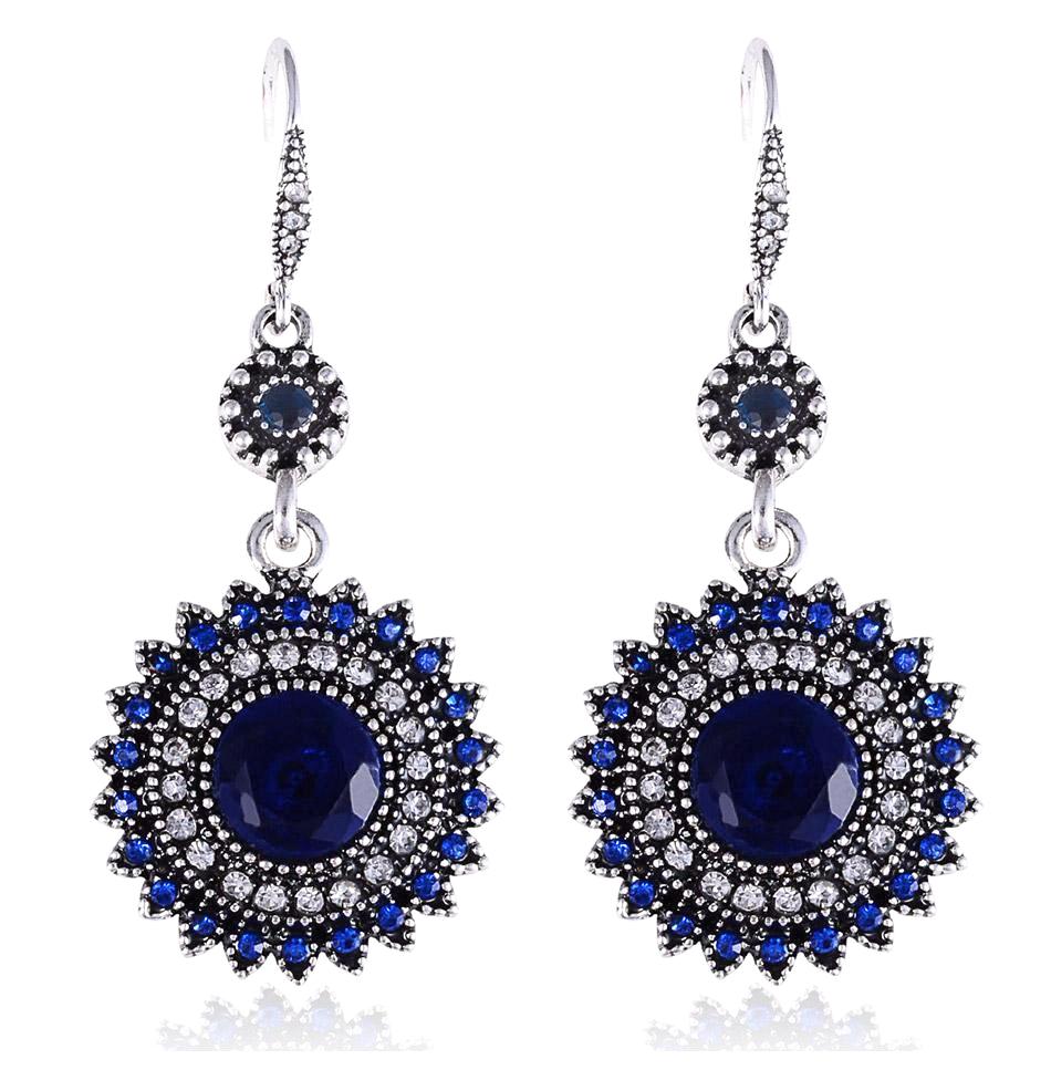 Vintage Flower Design Drop Earrings