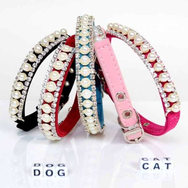 Handmade Pearl Collar with Rhinestones for Small Dog or Cat for holidays, weddings, birthdays, special occasions or simple family gatherings. Pamper your small dog or cat with this jeweled collar and they will shine in those family holiday photos.