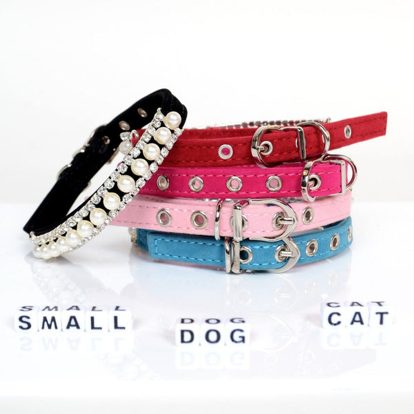 Handmade Pearl Collar with Rhinestones for Small Dog or Cat for holidays, weddings, birthdays, special occasions or simple family gatherings. Pamper your small dog or cat with this jeweled collar and they will shine in those family holiday photos.